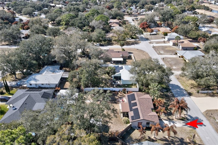 Charming fully updated 2/1 home on the beautiful Space Coast - photo 33