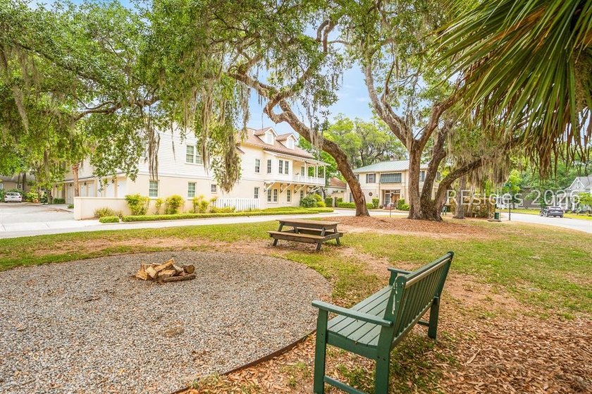 Welcome home to this luxurious lock-and-leave condominium in - photo 48