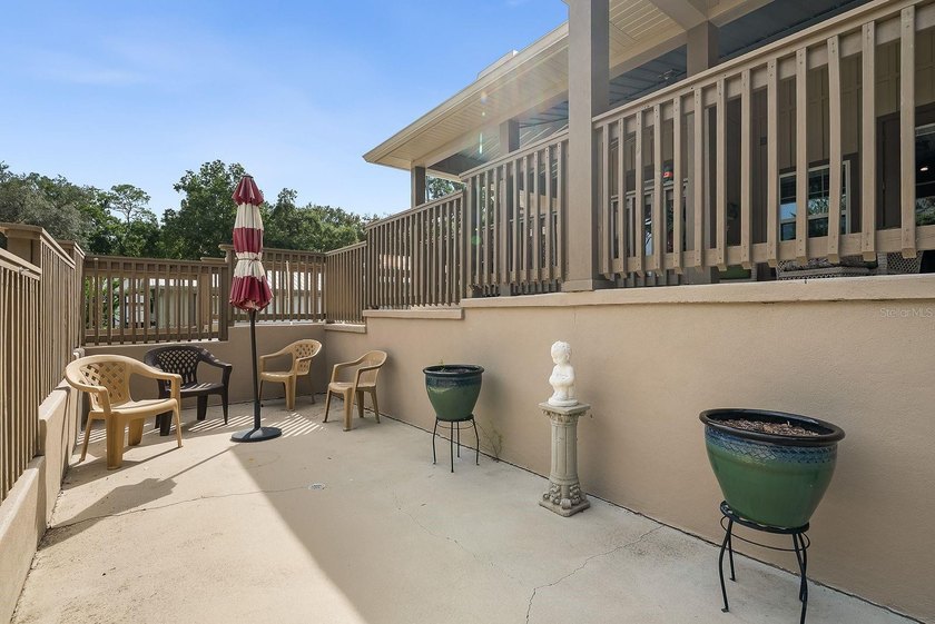 Come home to Florida lakefront living at its best! Welcome to - photo 20