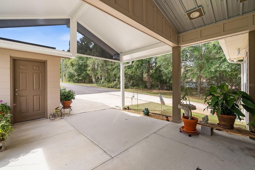 Come home to Florida lakefront living at its best! Welcome to - photo 34