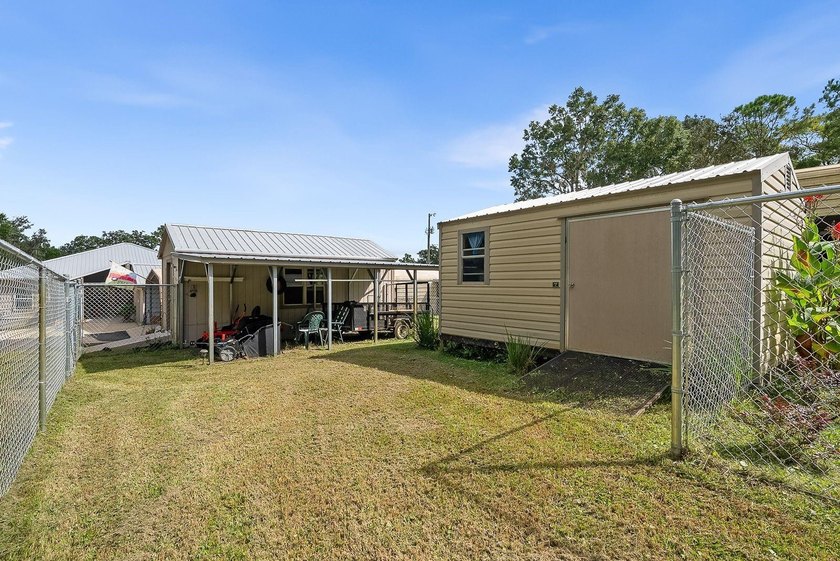Come home to Florida lakefront living at its best! Welcome to - photo 41