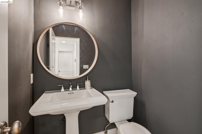 TRANSPARENT PRICING! Built in 2001 and thoughtfully designed to - photo 34