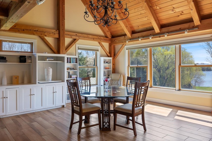 A private Vermont lakefront retreat without sacrificing access - photo 31