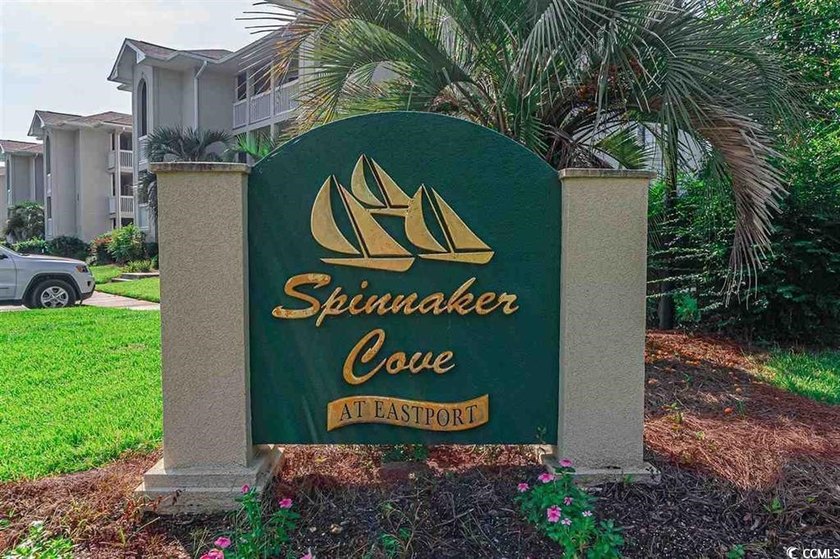 Turn-key 2BR/2BA end unit condo with stunning Intracoastal - photo 37