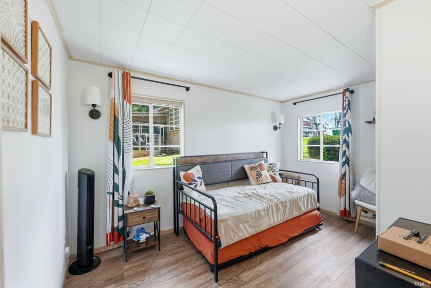 Looking for an affordable lakefront retreat? Welcome to this - photo 22