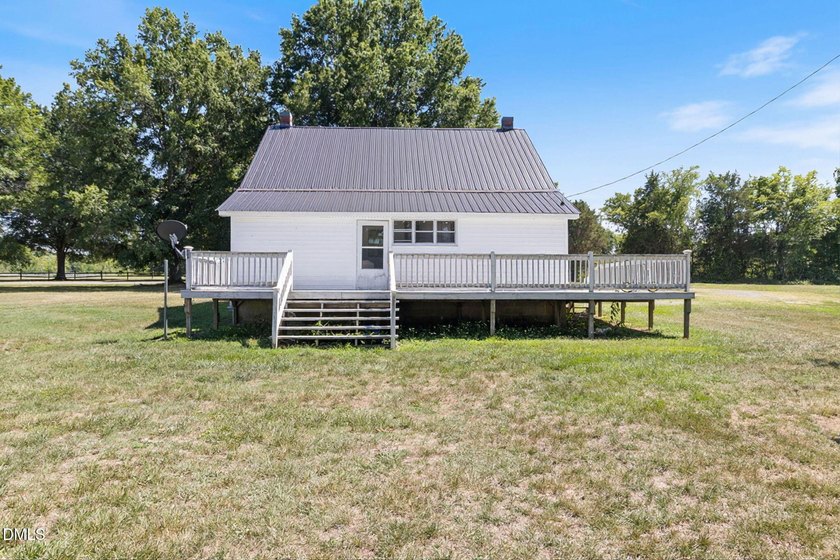Well-maintained home on 1.8 acres in desirable Oxford area with - photo 5
