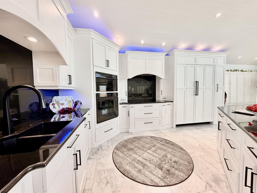 Experience the ultimate island lifestyle in your Contemporary - photo 14