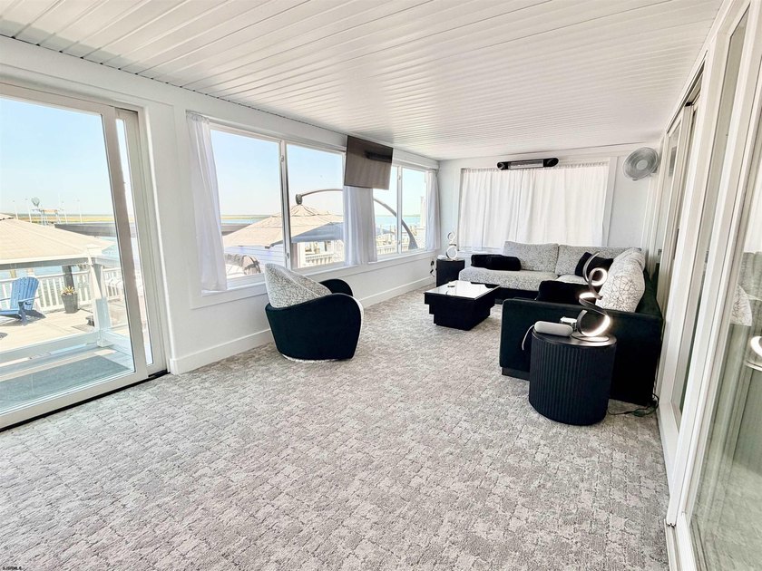 Experience the ultimate island lifestyle in your Contemporary - photo 19