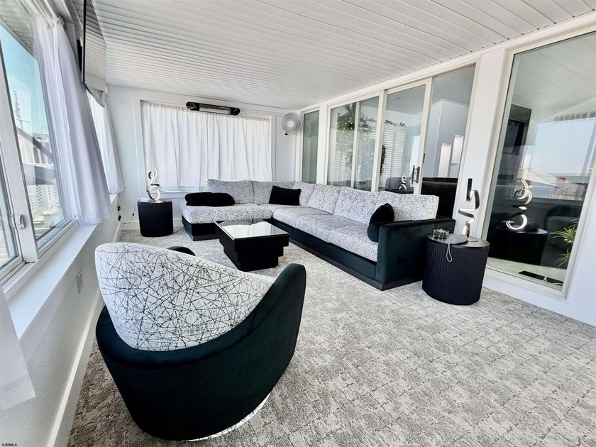Experience the ultimate island lifestyle in your Contemporary - photo 21