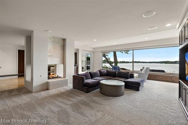 Experience breathtaking panoramic views of Pine Lake and - photo 22