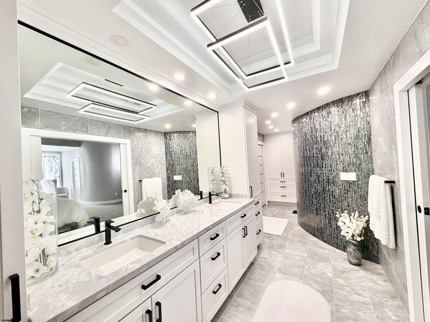 Experience the ultimate island lifestyle in your Contemporary - photo 29