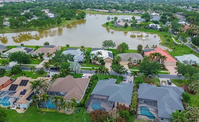 Enjoy stunning lake and pool views from this beautifully - photo 33