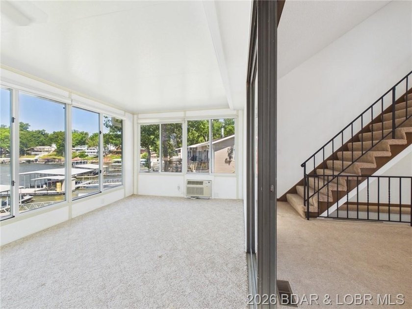 ***MOTIVATED SELLERS*** Lake living is easy in this beautiful - photo 36