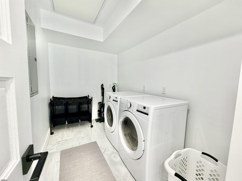 Experience the ultimate island lifestyle in your Contemporary - photo 37