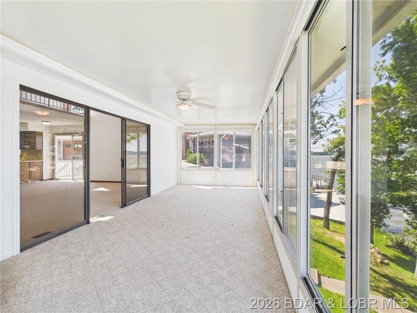 ***MOTIVATED SELLERS*** Lake living is easy in this beautiful - photo 40