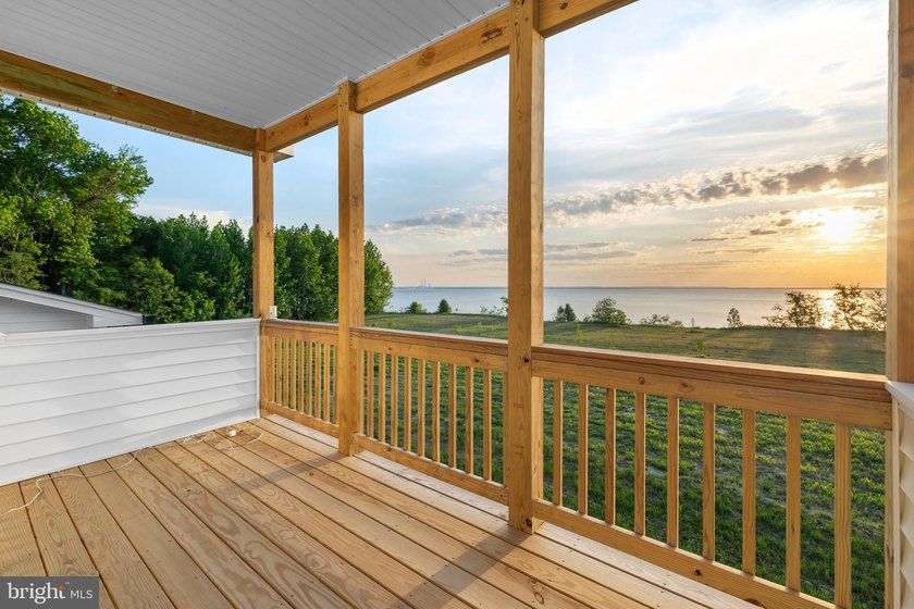 Wake up to the sun rising over the Potomac River from your - photo 46