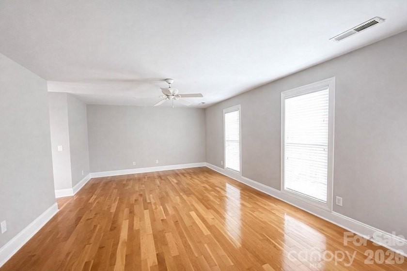 Hard to find and highly sought after - this all-brick, 2-story - photo 25