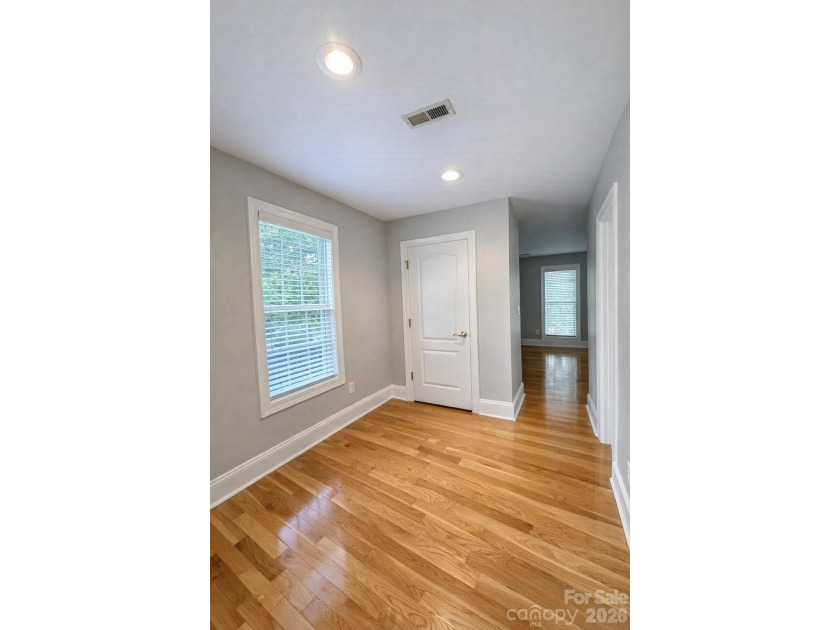 Hard to find and highly sought after - this all-brick, 2-story - photo 26