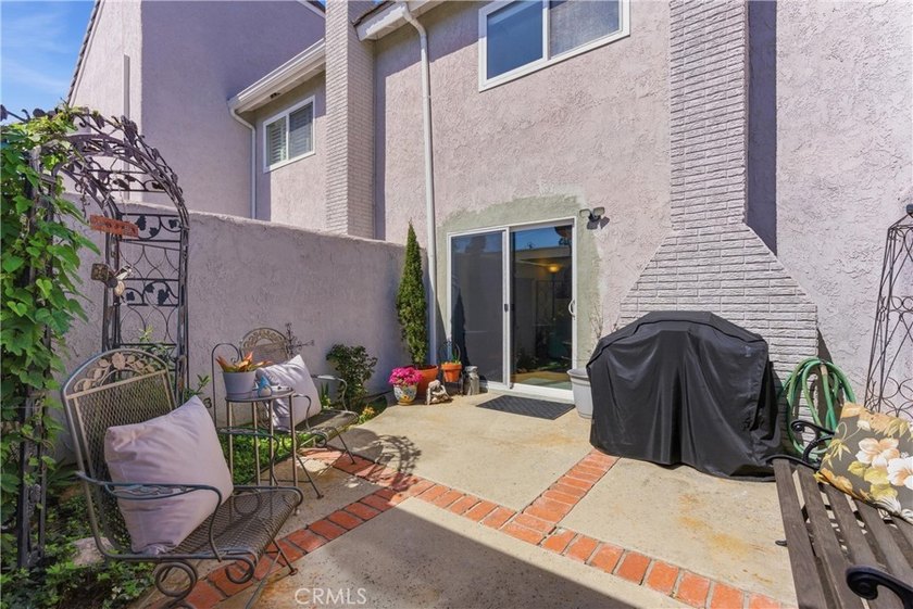 Well-maintained and beautifully updated, this 2-bedroom home in - photo 20