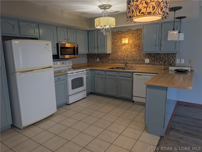 This home is a wonderful one-level gem waiting to be found. It - photo 13