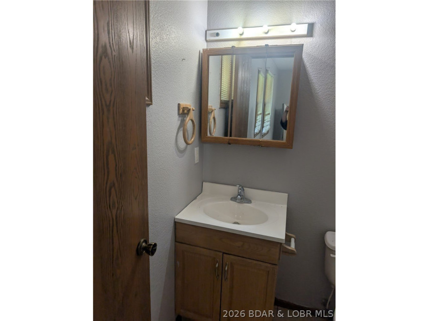 This home is a wonderful one-level gem waiting to be found. It - photo 24