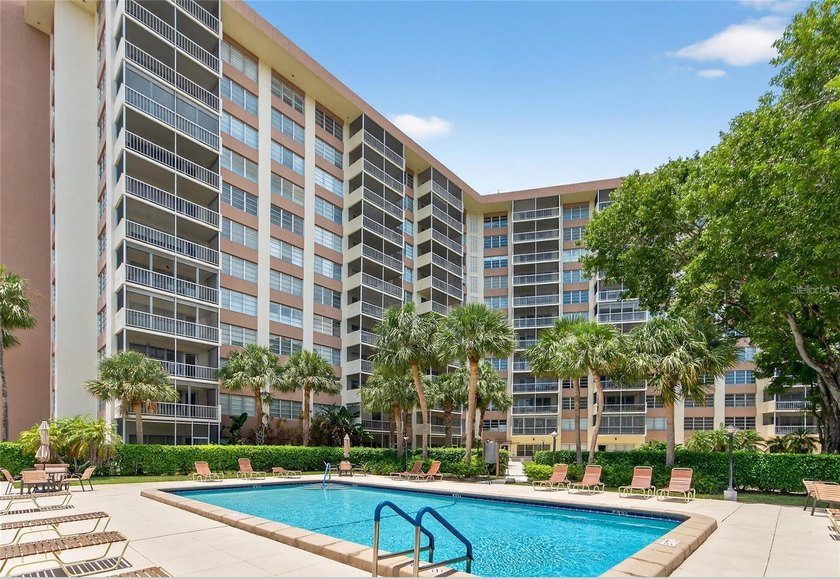 Rare 12th-Floor Corner Penthouse with Panoramic Sunrise &amp; Sunset - photo 29