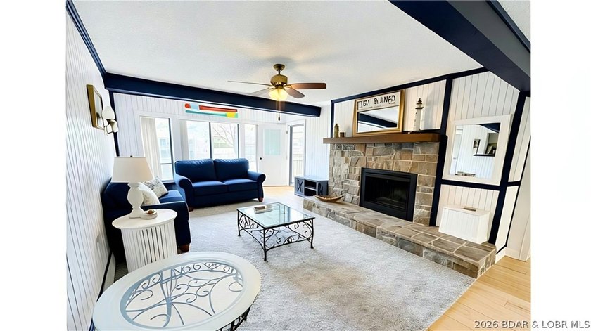 Turnkey lakefront living with strong rental appeal in the heart - photo 3