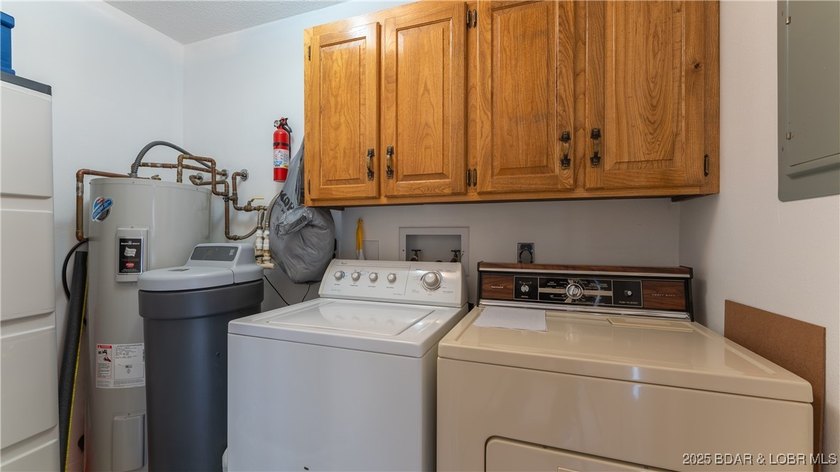 Turnkey lakefront living with strong rental appeal in the heart - photo 8