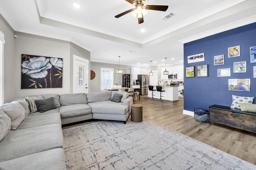 VA assumable loan 4.625%! Great, local builder built this home - photo 21