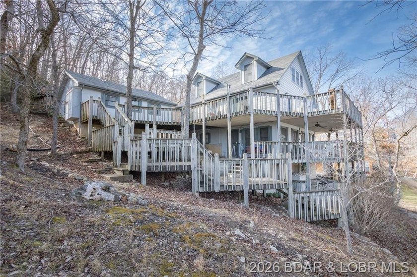 **Lakefront Home with 3 Acres ** One owner Custom Built Home - - photo 3