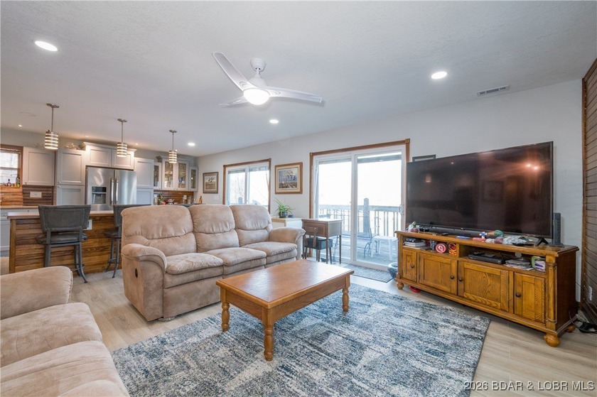 **Lakefront Home with 3 Acres ** One owner Custom Built Home - - photo 10
