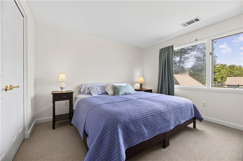 This inviting and well-maintained 2-bedroom, 2.5-bath condo - photo 25