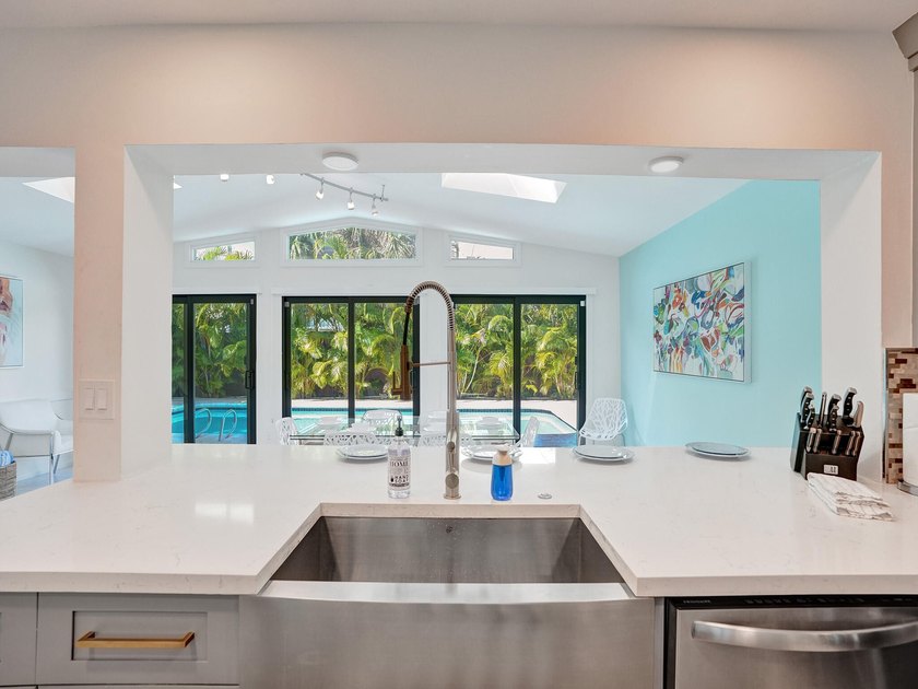 Showings to commence July 24 Welcome to 5251 NE 26th Ave! - photo 21