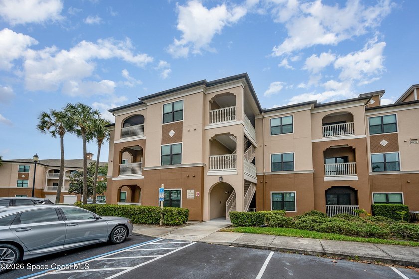 INCREDIBLE 2 Bedroom, 2 Bath Luxury Condo in the HEART OF VIERA - photo 3