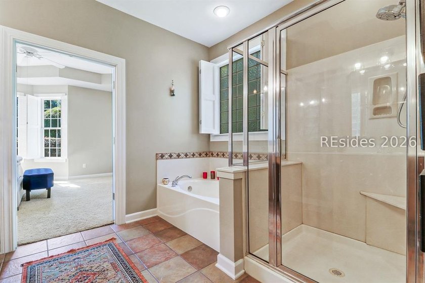 Welcome to 2 Crossings Blvd! Very nice, larger home with great - photo 21