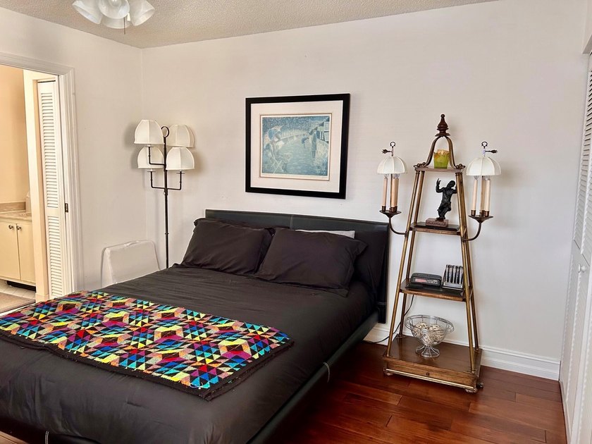 Spacious end-unit townhome located in the desired Cortina - photo 21