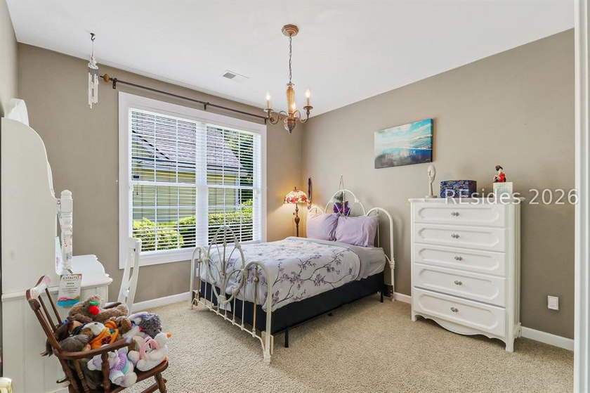 Welcome to 2 Crossings Blvd! Very nice, larger home with great - photo 27