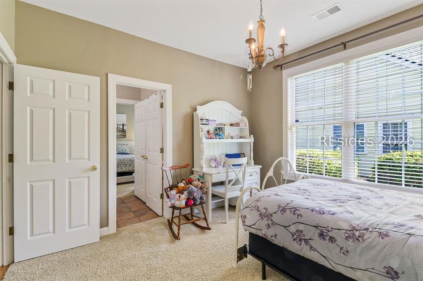 Welcome to 2 Crossings Blvd! Very nice, larger home with great - photo 28