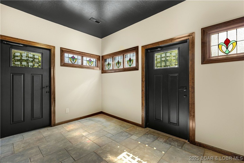 Fully updated commercial property ready for your next venture! - photo 5