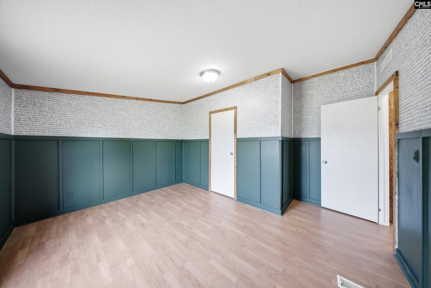 Welcome to 7580 Columbia Highway-where modern updates meet - photo 28