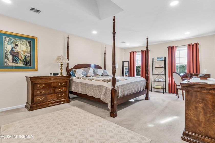 Welcome to a truly exceptional residence nestled on a majestic - photo 32