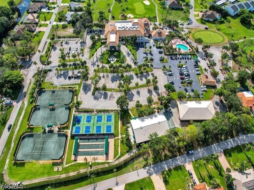 Elegant Home in the Prestigious Gated Community of Spanish Wells - photo 44