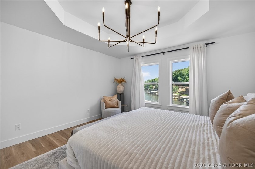 Absolutely charming lake home completely remodeled with great - photo 25