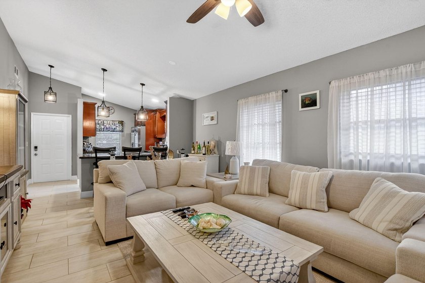 Experience Resort-Style Living! This meticulously 2-bed, 2-bath - photo 12