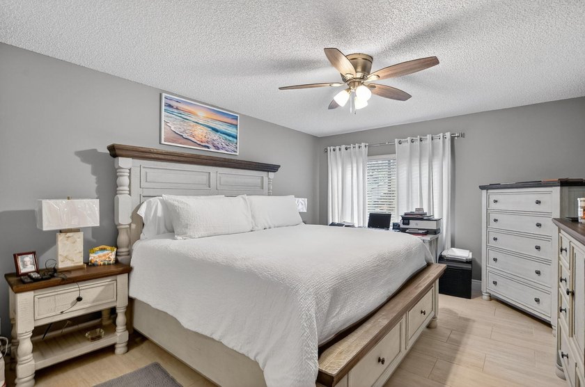 Experience Resort-Style Living! This meticulously 2-bed, 2-bath - photo 18