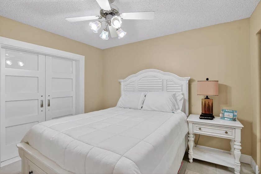 Experience Resort-Style Living! This meticulously 2-bed, 2-bath - photo 26