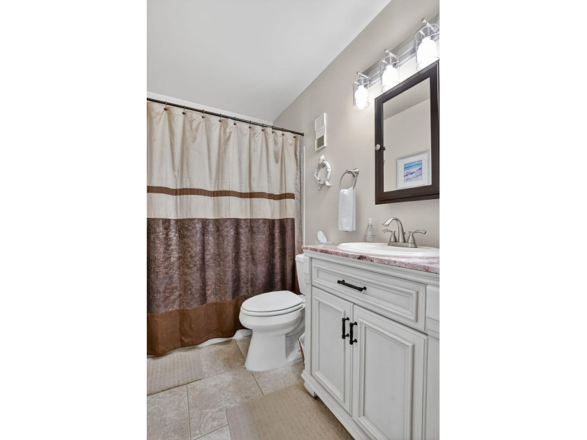Experience Resort-Style Living! This meticulously 2-bed, 2-bath - photo 28