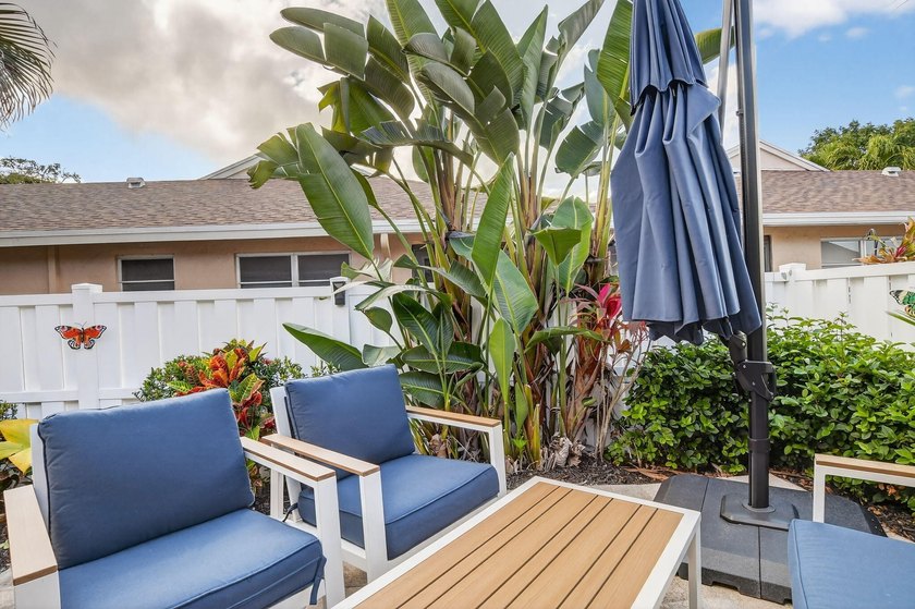 Experience Resort-Style Living! This meticulously 2-bed, 2-bath - photo 31
