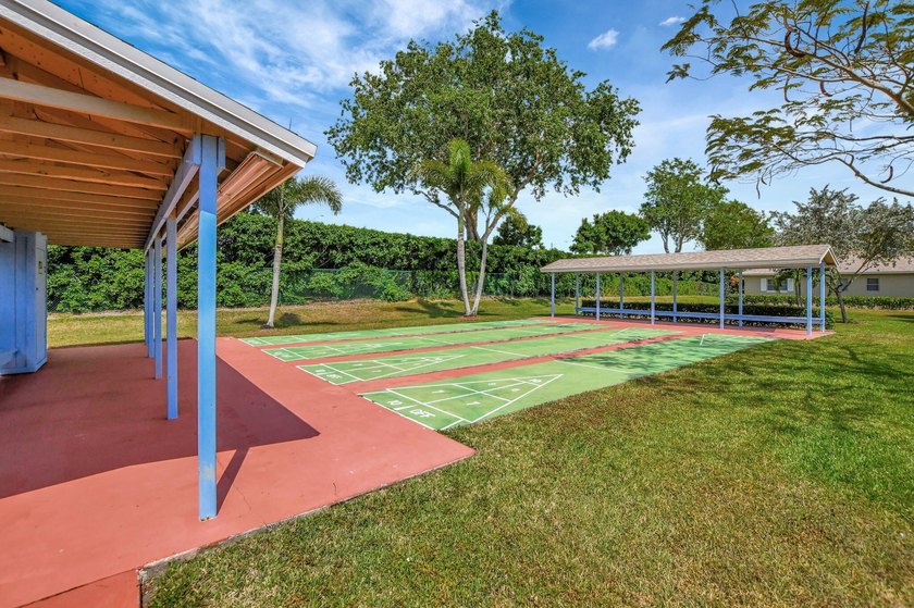 Experience Resort-Style Living! This meticulously 2-bed, 2-bath - photo 39