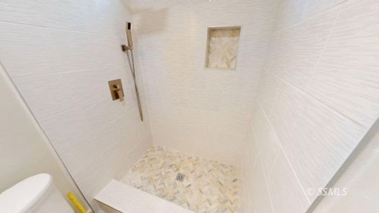 It is not often that you see a property...with the *wow* factor - photo 22